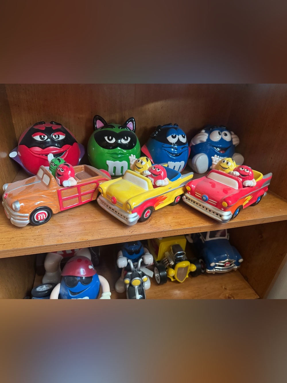 M&M'S Yellow Convertible with Red & Yellow & brown M&M Characters set of 3